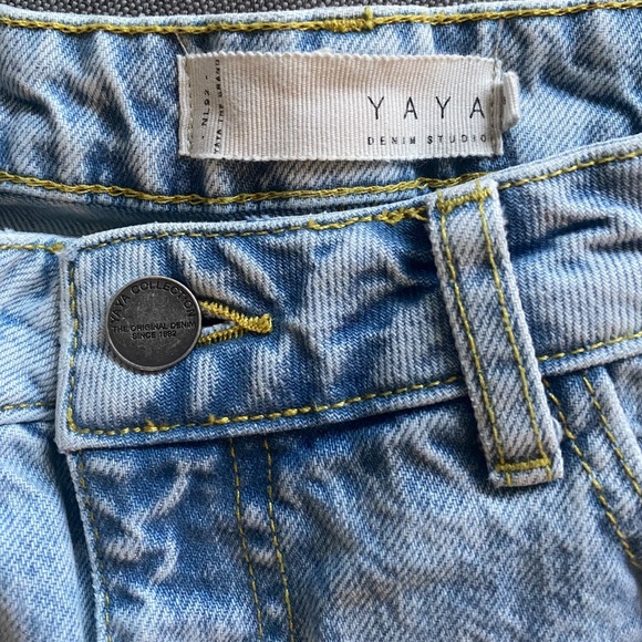 Yaya Denim Studio light wash size 36 jeans - Picture 2 of 5
